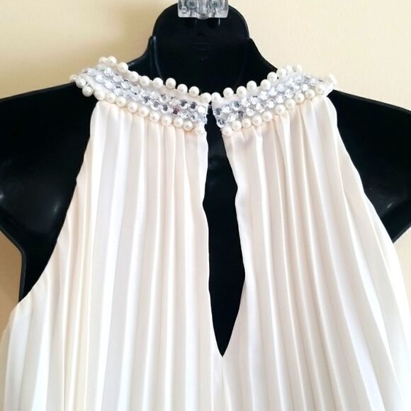 Speechless Cream Pleated Dress Sz Small - Picture 9 of 12